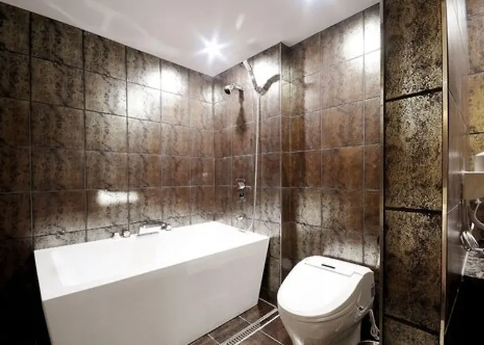 Queens Seomyeon Hotel