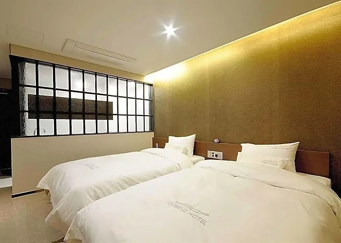 Hotel Queens Seomyeon 3*