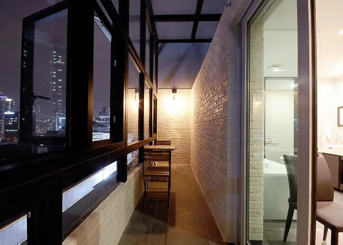 Queens Seomyeon Hotel 3*