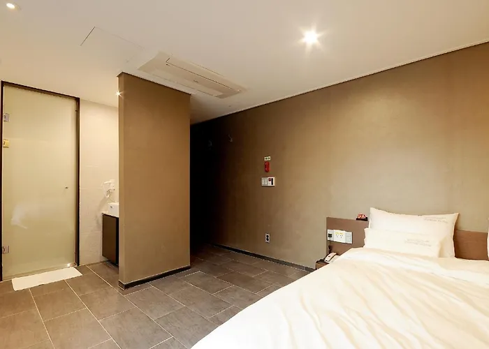Queens Seomyeon 3* Busan